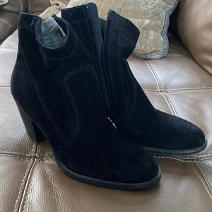 Paul Green suede booties Size 9